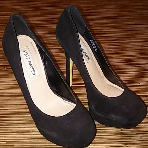 Steve Madden Shoes - Steve Madden "Bevv" Black Suede 5"inch Heels Sz 6